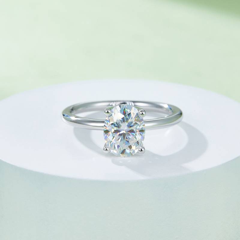 Classic蛋形S925银镀白金MoissaniteWomen's Ring2.0ctD级